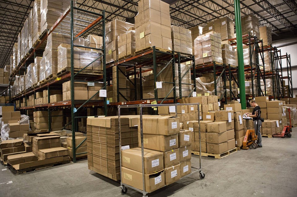 Warehouse space is growing scarce as retailers lease buildings near major cities to fill online orders. PHOTO: BLOOMBERG NEWS